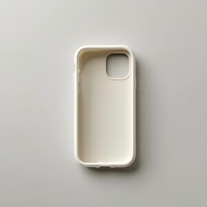 WHITE SILICONE CASE – iPhone 15 PRO